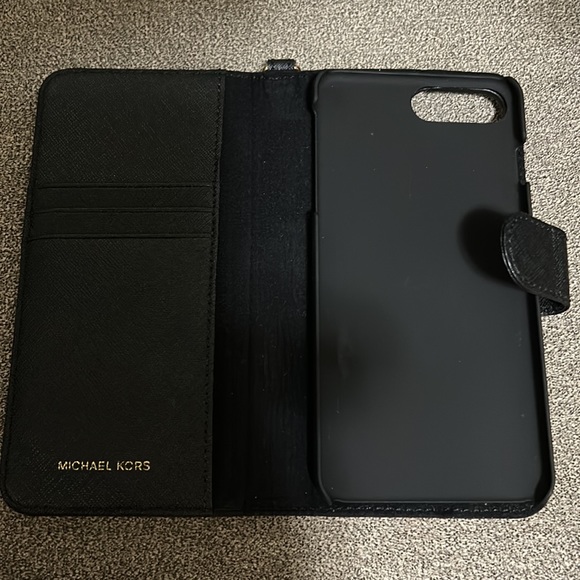 Michael Kors Folio Phone Case 7plus - Picture 2 of 3